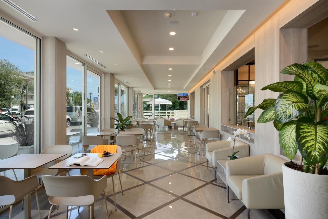 Hotel Marilena Riccione Extérieur photo