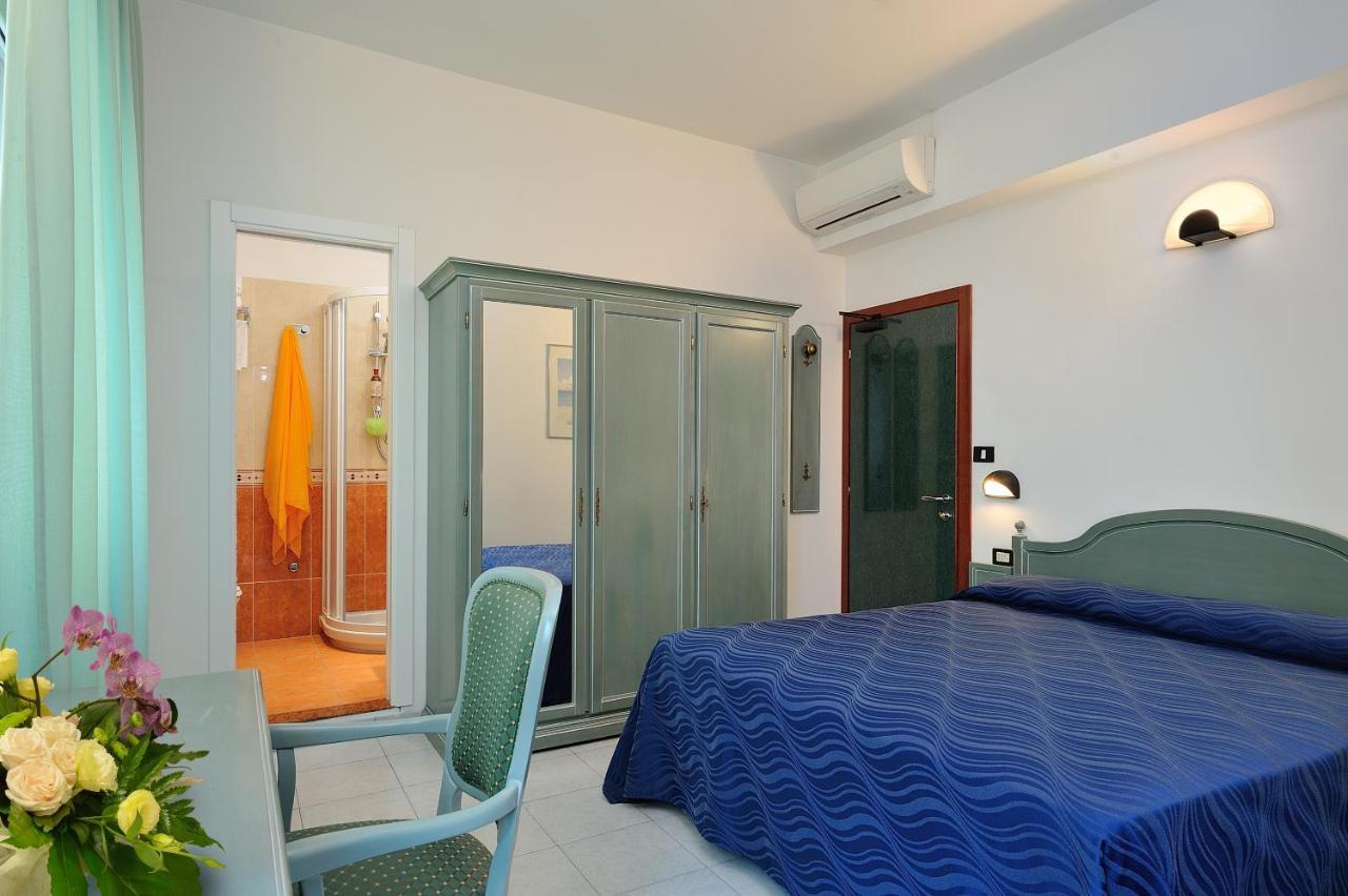 Hotel Marilena Riccione Extérieur photo
