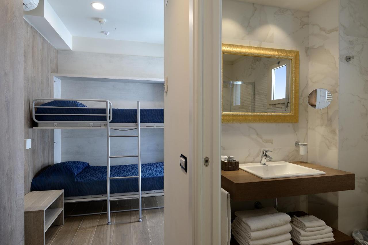 Hotel Marilena Riccione Extérieur photo