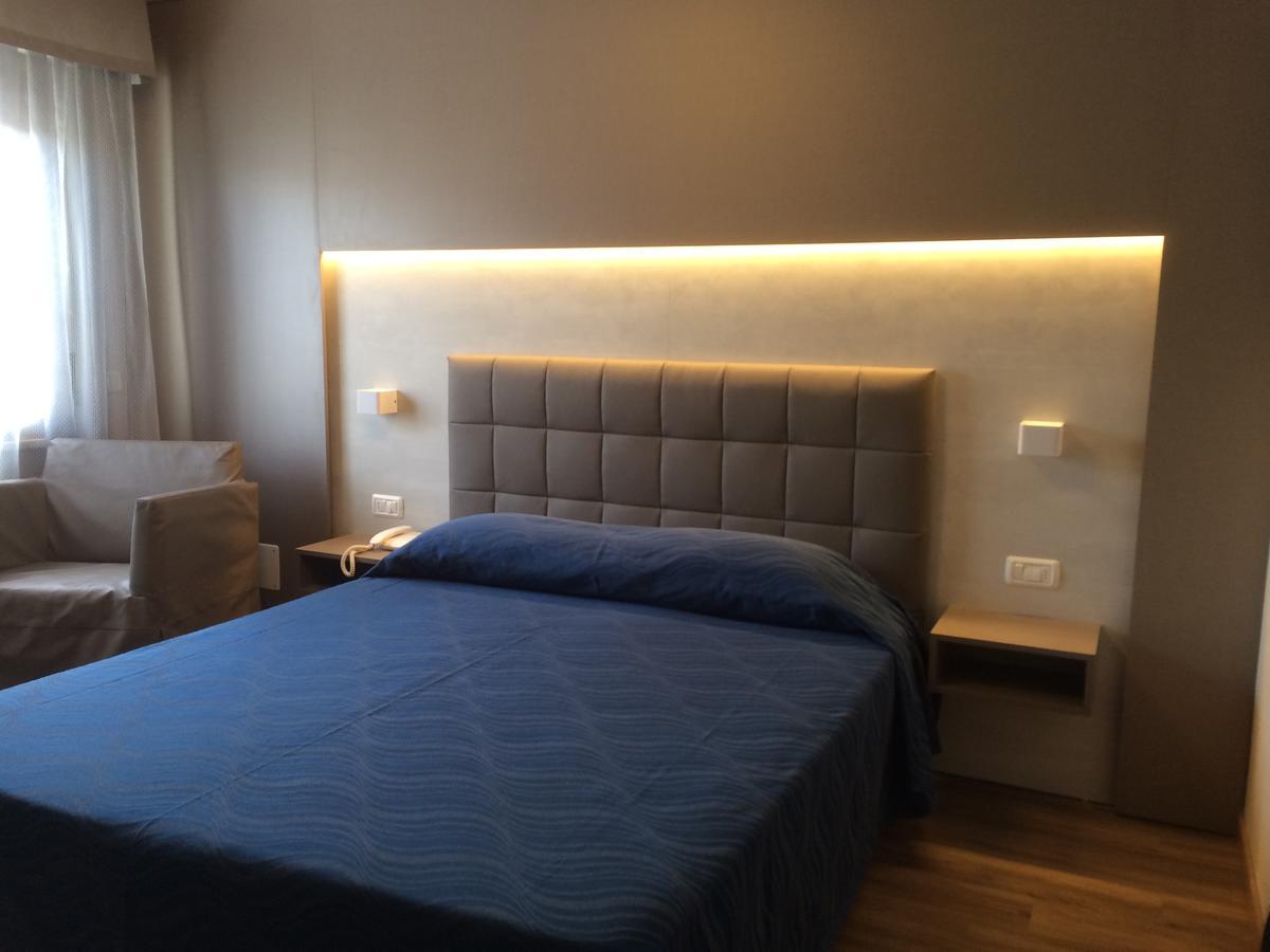 Hotel Marilena Riccione Extérieur photo