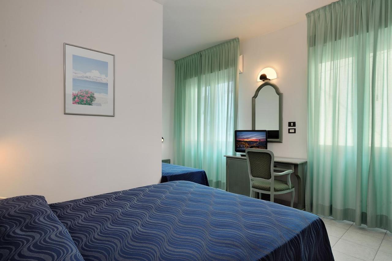 Hotel Marilena Riccione Extérieur photo